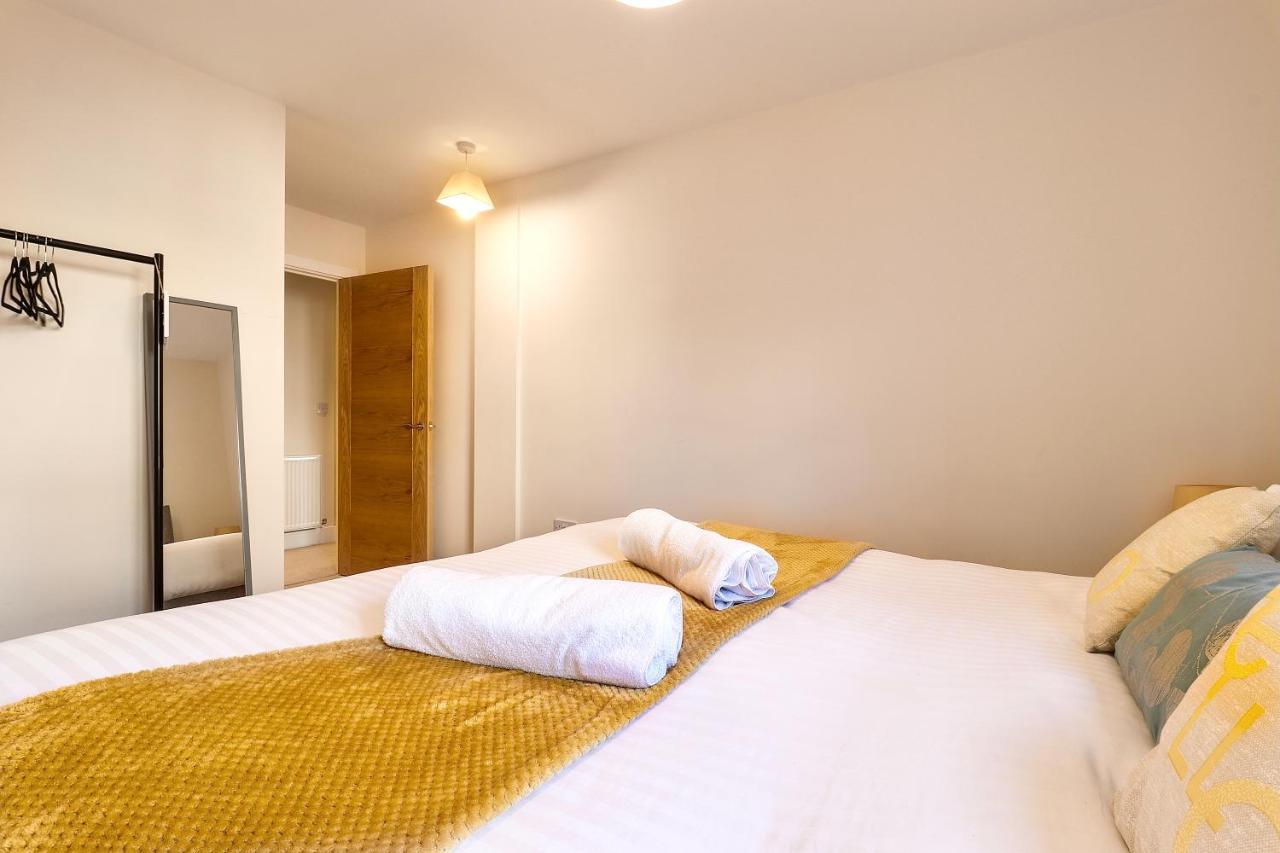 Sapphire Serviced Apartment Челмсфорд Экстерьер фото